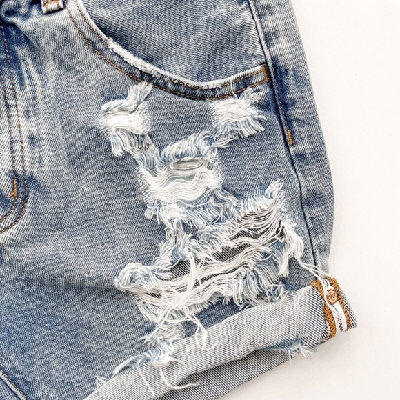 One Teaspoon Shorts - Picture 5 of 11